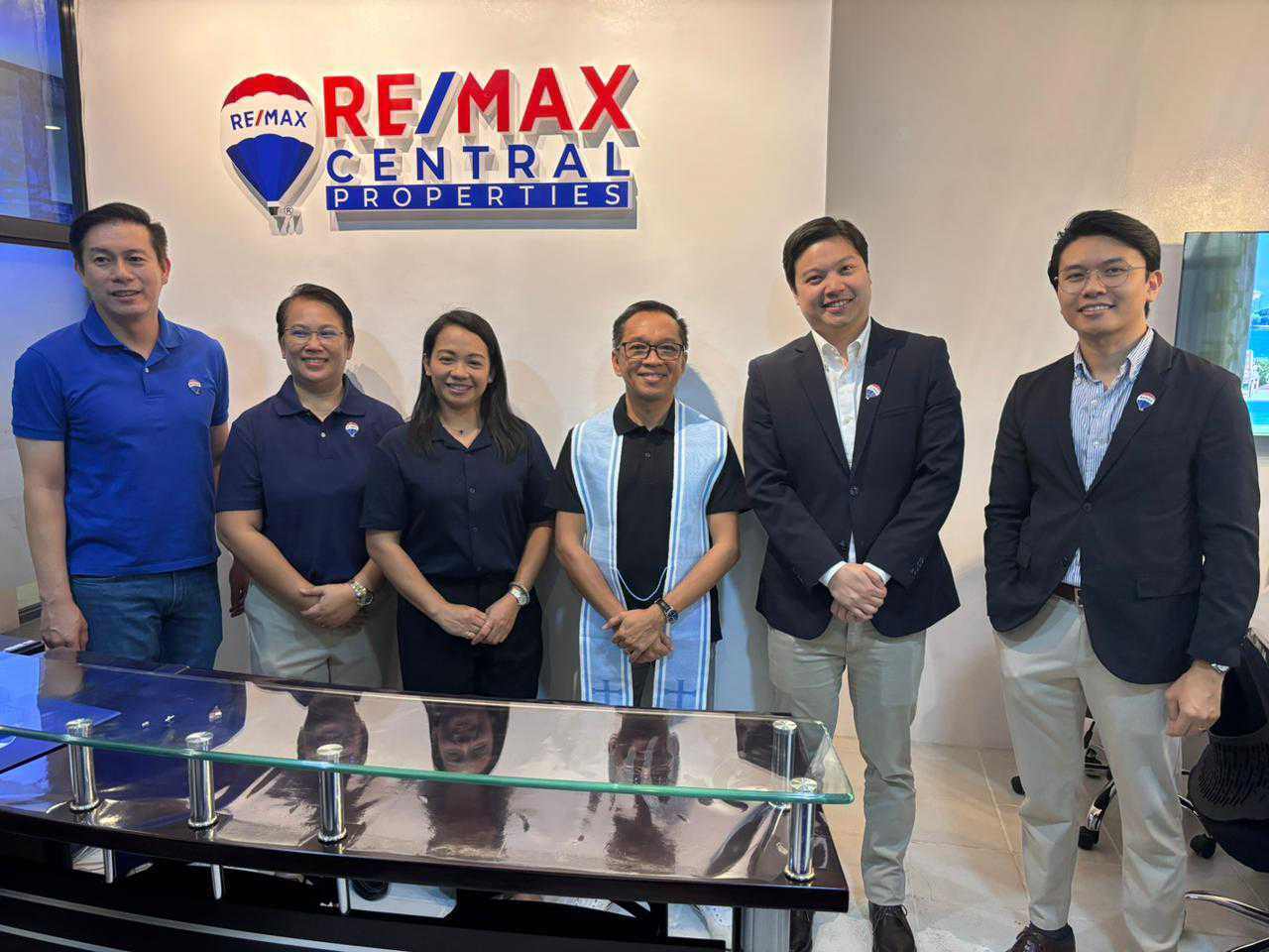 RE/MAX Central Cebu